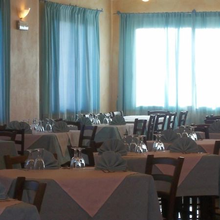 Hotel Baia Marina Orosei Ristorante foto
