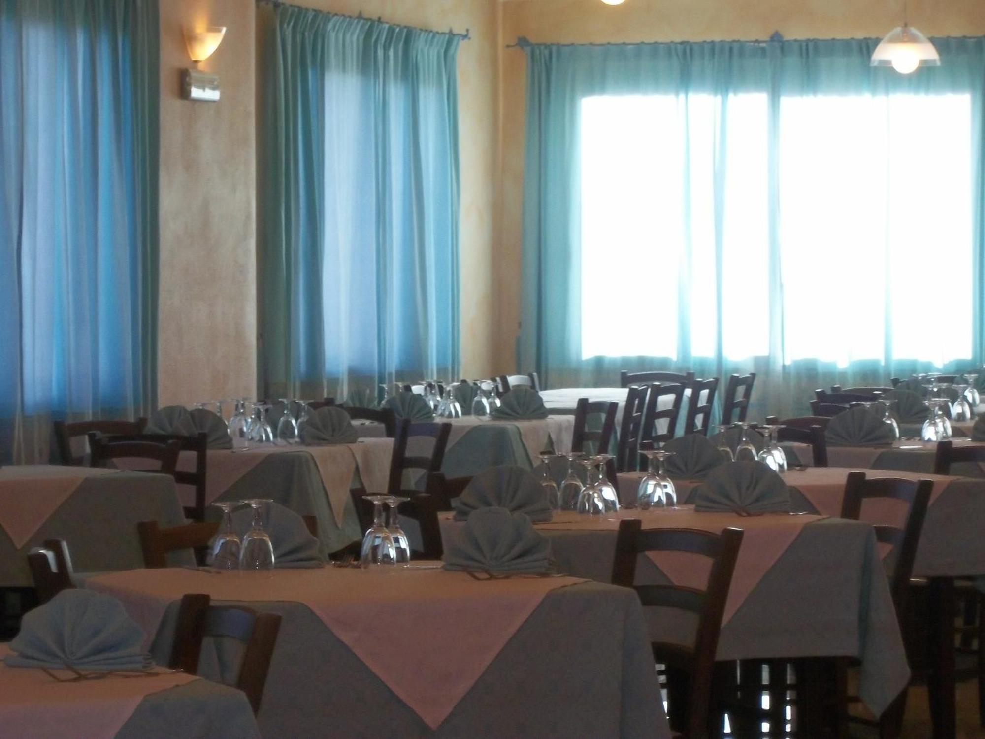 Hotel Baia Marina Orosei Ristorante foto